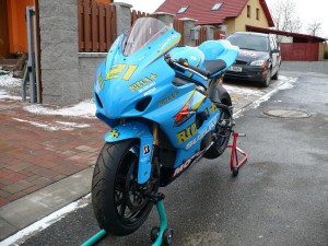 06